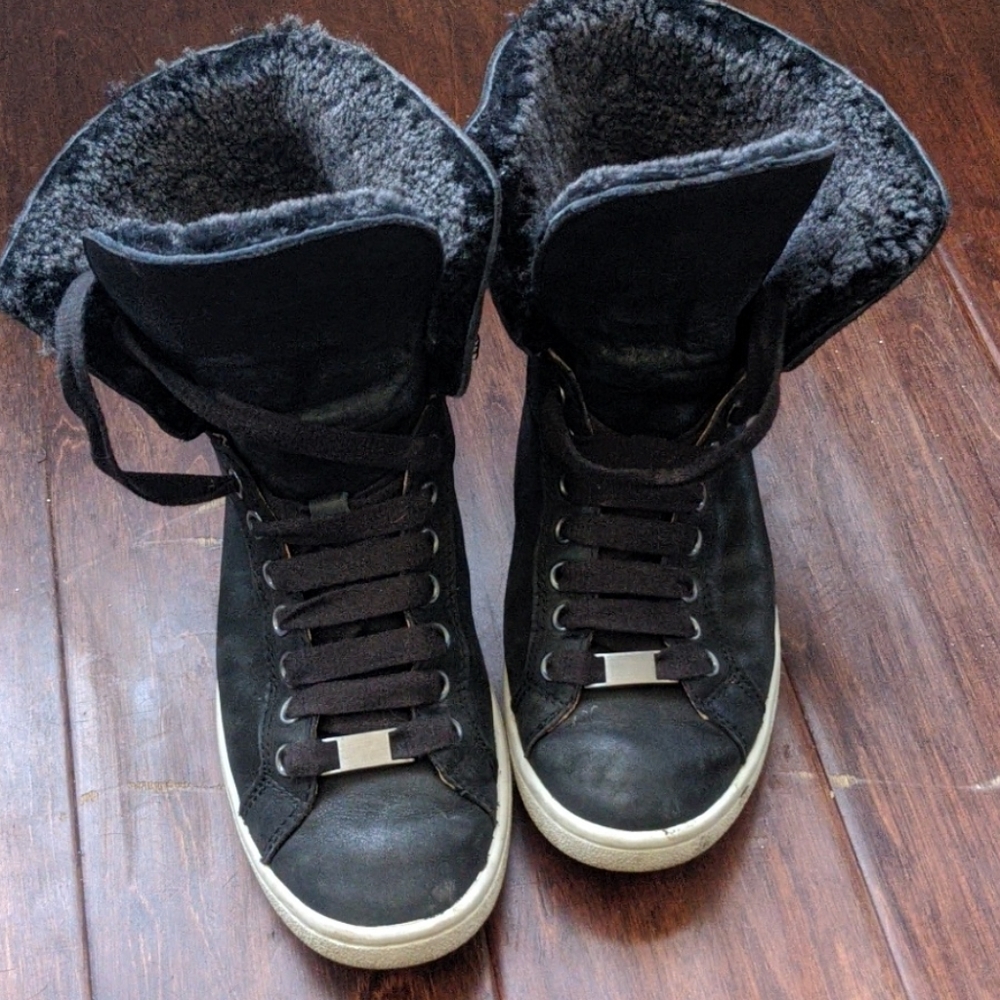 UGG sneakers